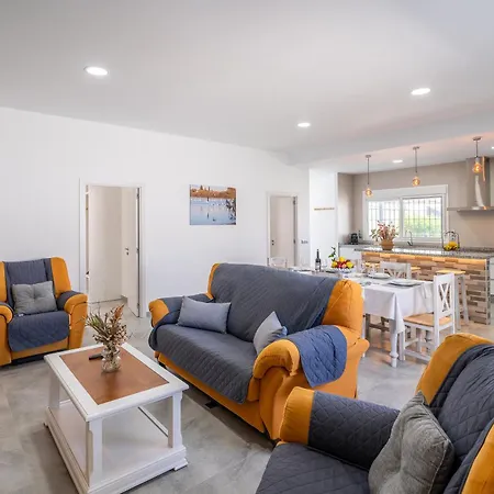 Holiday home Gordito La Lantejuela